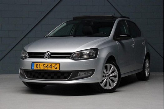 Volkswagen Polo - 1.4-16V Highline Style Sport 5 deurs (PANORAMADAK, STOELVERWARMING, SPORTSTOELEN, - 1