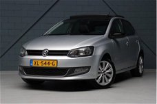 Volkswagen Polo - 1.4-16V Highline Style Sport 5 deurs (PANORAMADAK, STOELVERWARMING, SPORTSTOELEN,