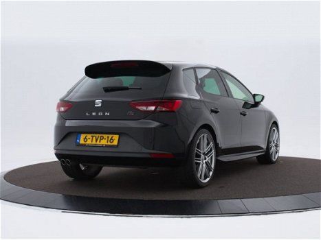 Seat Leon - 1.4 Tsi 140pk FR Business | Panoramadak | Navigatie | Sound | Led Koplampen | P-Sensoren - 1