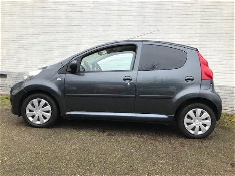 Peugeot 107 - 1.0-12V XS 5-drs automaat. AIRCO - 1