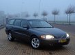 Volvo V70 - 2.4 Momentum 170pk Navi Bijna Youngtimer - 1 - Thumbnail