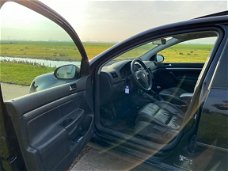 Volkswagen Golf - 2.0 TDI Sportline , clima, navigatie, xenon Bom vol