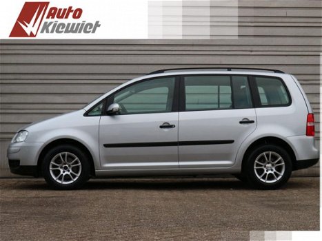 Volkswagen Touran - 1.6-16V FSI Athene Airco/Cruise/APK nieuw - 1