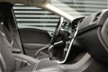 Volvo V40 - 1.6 D2 Momentum / Navi / Cruise / Airco - 1 - Thumbnail