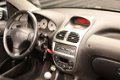 Peugeot 206 CC - 2.0-16V / 136PK / Airco / Leder / NAP - 1 - Thumbnail