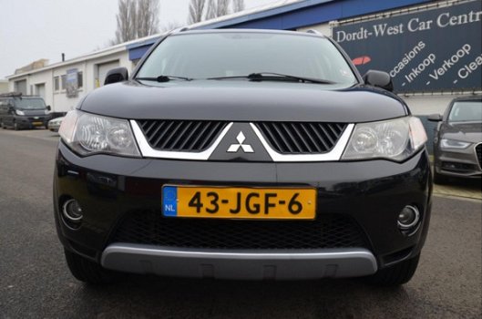 Mitsubishi Outlander - 2.4 Instyle |7PRS|NAP|4WD| - 1