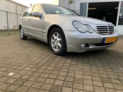 Mercedes-Benz C-klasse - 200kompressor, automaat, fulloptie, beedscherm - 1