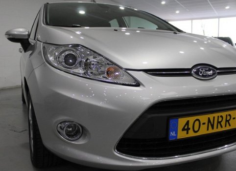 Ford Fiesta - 1.25 Titanium Clima, Cr Control, PDC Achter, L.M.V, Nette Staat - 1
