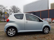 Toyota Aygo - 1.0-12V +