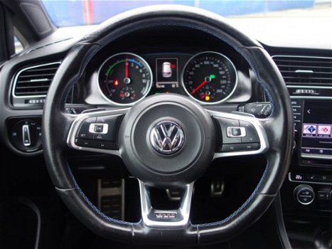 Volkswagen Golf - 1.4 TSI GTE *exBTW* T-haak afn. Camera Xen/LED Parksens.V+A NL-gelev - 1