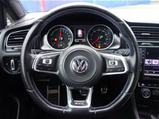 Volkswagen Golf - 1.4 TSI GTE *exBTW* T-haak afn. Camera Xen/LED Parksens.V+A NL-gelev