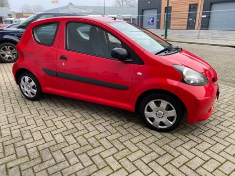 Toyota Aygo - 1.0-12V APK 22-01-2021 - 1