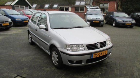 Volkswagen Polo - 1.4 Comfortline - 1