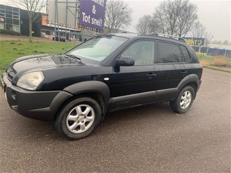 Hyundai Tucson - TUCSON; 2.0 CRDI 2WD - 1