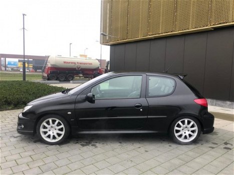 Peugeot 206 - 2.0-16V GTI - 1