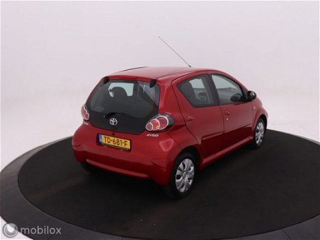 Toyota Aygo - 1.0-12V Aspiration Red - 1