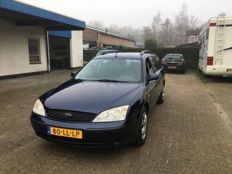 Ford Mondeo Wagon - 1.8 16V + AIRCO + NIEUWE APK - 1