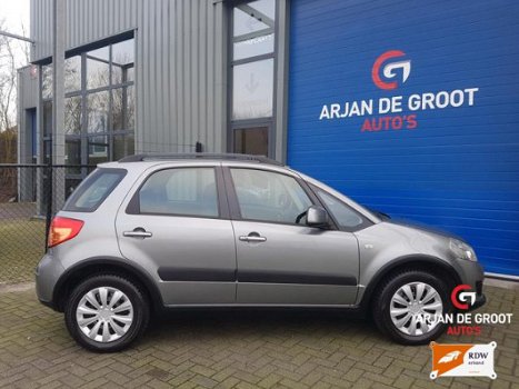 Suzuki SX4 - 1.6 AUTOMAAT A/C Clima Trekaak 70000KM - 1