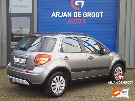 Suzuki SX4 - 1.6 AUTOMAAT A/C Clima Trekaak 70000KM - 1