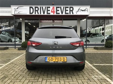 Seat Leon - 1.2 TSI Style 2013 met 19 inch Santiagio Velgen/Climate/Elek pak - 1