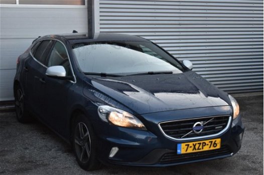 Volvo V40 - D4 R-design *LEDER/NAVI - 1