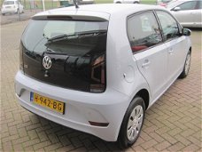 Volkswagen Up! - 1.0 BMT high up*AUTOMAAT*CRUISE CONTROL*5 DEURS* PARKEERHULP ACHTER*4 SEIZOENENBAND