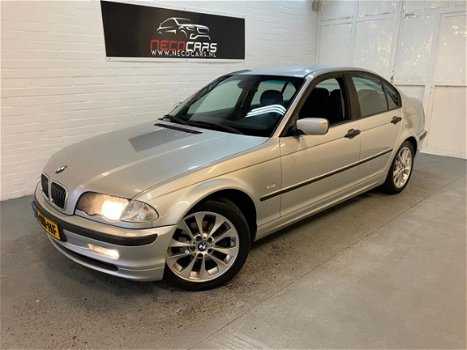 BMW 3-serie - 316i Executive NIEUWE APK//AIRCO//RIJD SCHAKELD GOED - 1