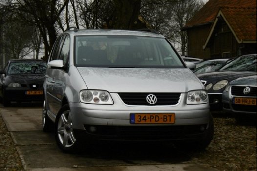 Volkswagen Touran - 1.6-16V FSI Athene DSG 114DKM/NAP/1JR APK - 1