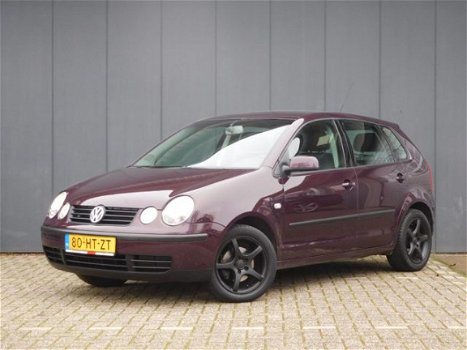 Volkswagen Polo - 1.4-16V Comfortline - 1