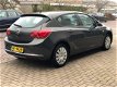 Opel Astra - 1.6 Selection Cruise-control/Airco/parkeersensoren/Bluetooth/5drs/elek.ramen - 1 - Thumbnail