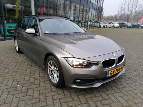 BMW 3-serie Touring - 318d Corporate Lease Essential - 1