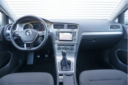 Volkswagen Golf - 1.0TSI/116PK Comfortline Executive · Navigatie · DAB · Cruise control - 1
