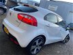 Kia Rio - 1.2 CVVT Super Pack SPORT CLIMA STOEL + STUUR VERWARM NAP VOL-LUX - 1 - Thumbnail