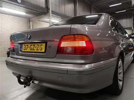 BMW 5-serie - 520i NAP|APK|LEER|AUTOM|RIJDT&SCHAKELTGOED|MEENEEMRPIJS - 1