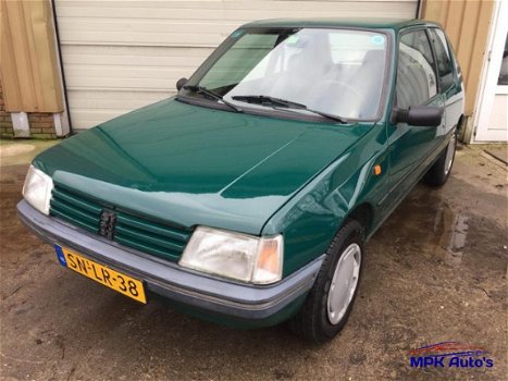 Peugeot 205 - Génération 1.4i - 1