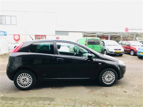 Fiat Grande Punto - Bj 2006 Km 167000 Met Airco Nieuw APK - 1