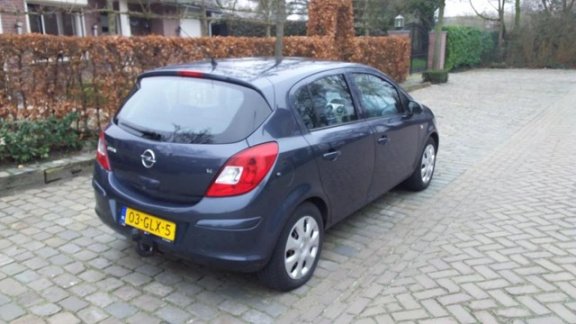 Opel Corsa - 1.4-16V Enjoy airco, cruise, 5 drs en maar 61.000 km NAP - 1