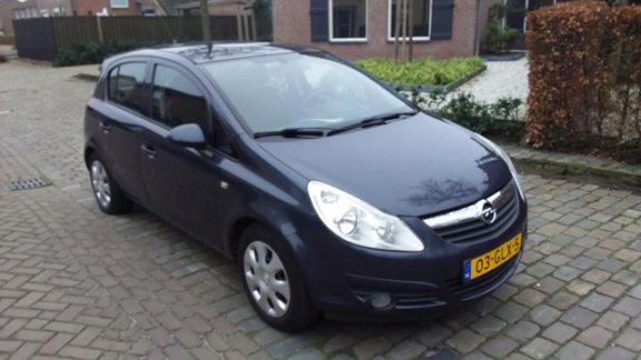 Opel Corsa - 1.4-16V Enjoy airco, cruise, 5 drs en maar 61.000 km NAP - 1