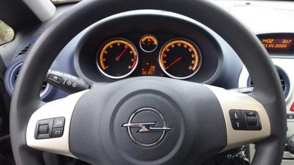 Opel Corsa - 1.4-16V Enjoy airco, cruise, 5 drs en maar 61.000 km NAP - 1