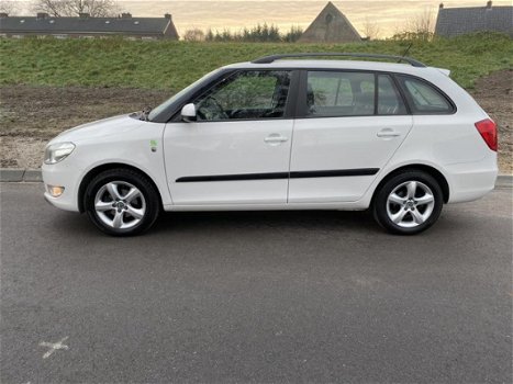 Skoda Fabia Combi - 1.2 TDI Greenline APK 01-03-2021 distributieriem vervangen 16-07-2019 - 1