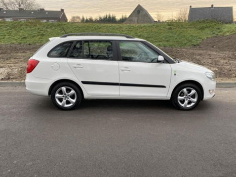 Skoda Fabia Combi - 1.2 TDI Greenline APK 01-03-2021 distributieriem vervangen 16-07-2019 - 1