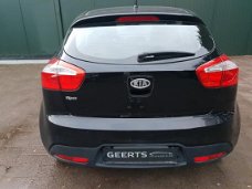 Kia Rio - 1.2 CVVT Super Pack 5-drs. met Airco en nieuwe APK