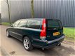 Volvo V70 - 2.4 D NAP, LEDER, PDC, AIRCO, TREKHAAK, 2XSLEUTELS, BOEKJES, APK 13-07-2020 - 1 - Thumbnail