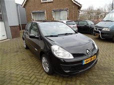 Renault Clio - 1.2-16V Rip Curl