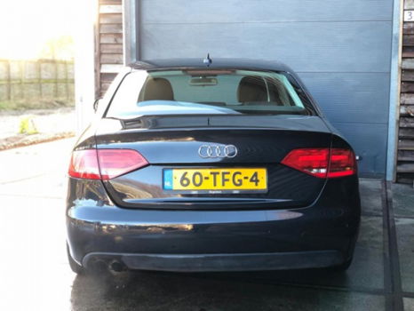 Audi A4 - 2.0 TDI 136 pk - 1