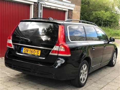 Volvo V70 - T5 Summum - 1