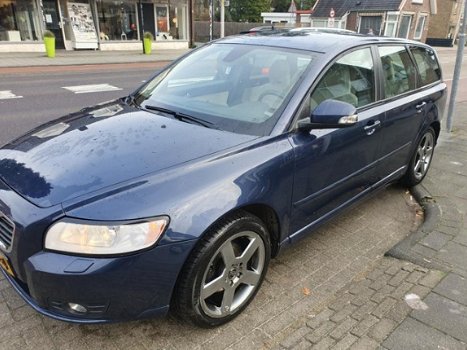 Volvo V50 - D2 DRIVe Start/Stop Limited Edition - 1