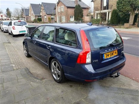 Volvo V50 - D2 DRIVe Start/Stop Limited Edition - 1