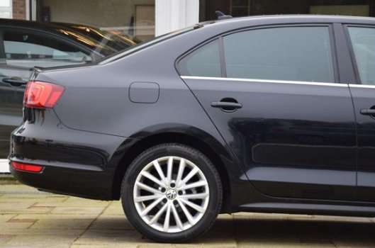 Volkswagen Jetta - 1.4 TSI Hybrid Highline /2e eigenaar/nette auto/climate/nap/hybrid/automaat - 1