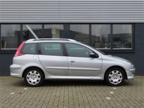 Peugeot 206 SW - 1.4-16V Air-line Airco - 1